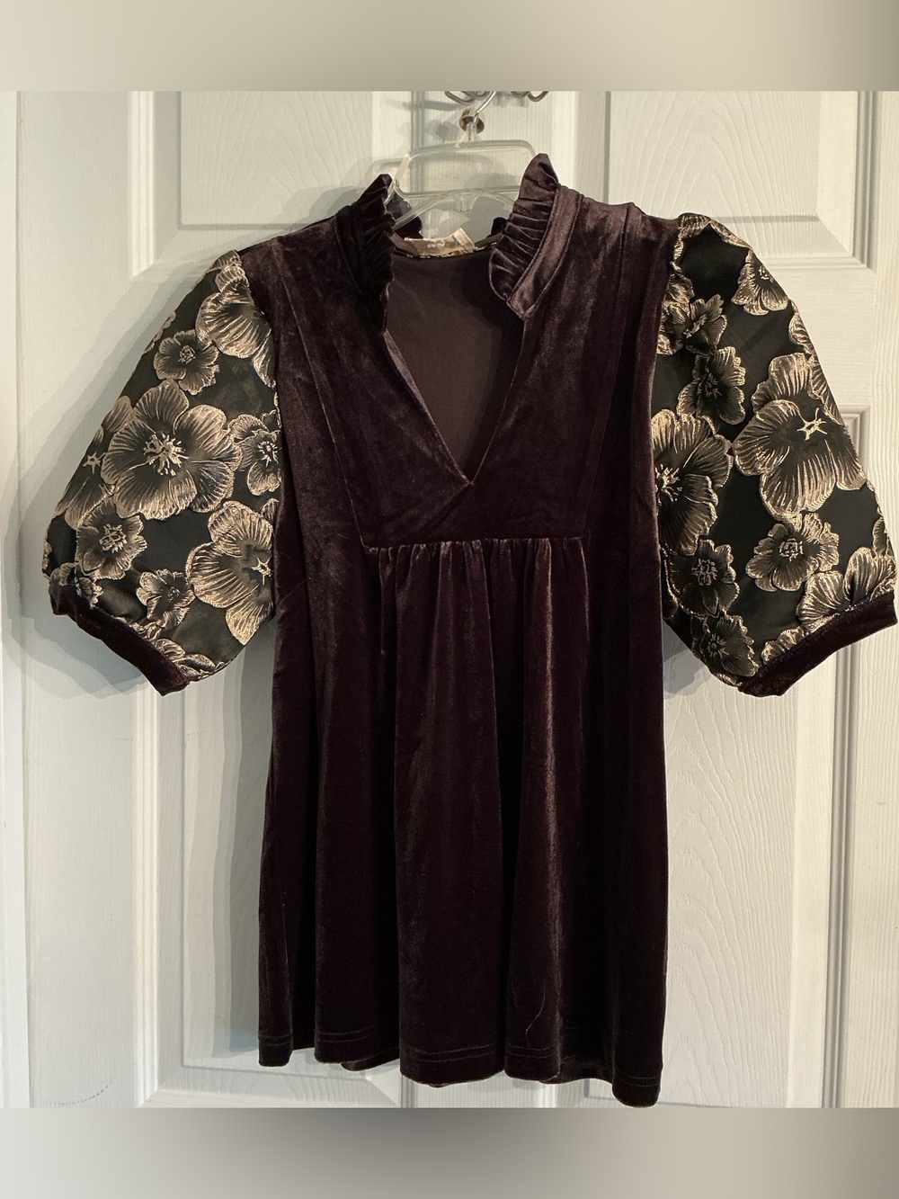 Umgee Velvet Floral Puff Sleeve Statement Top | Small
